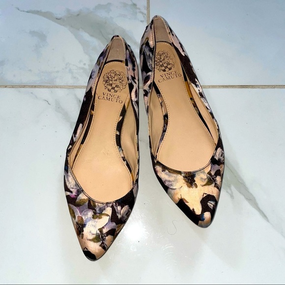 Vince Camuto Shoes - Vince Camuto Floral Flats